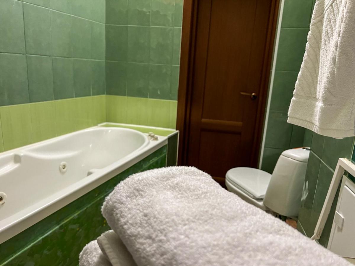 Apartment In The Historic Center Kiev Bagian luar foto