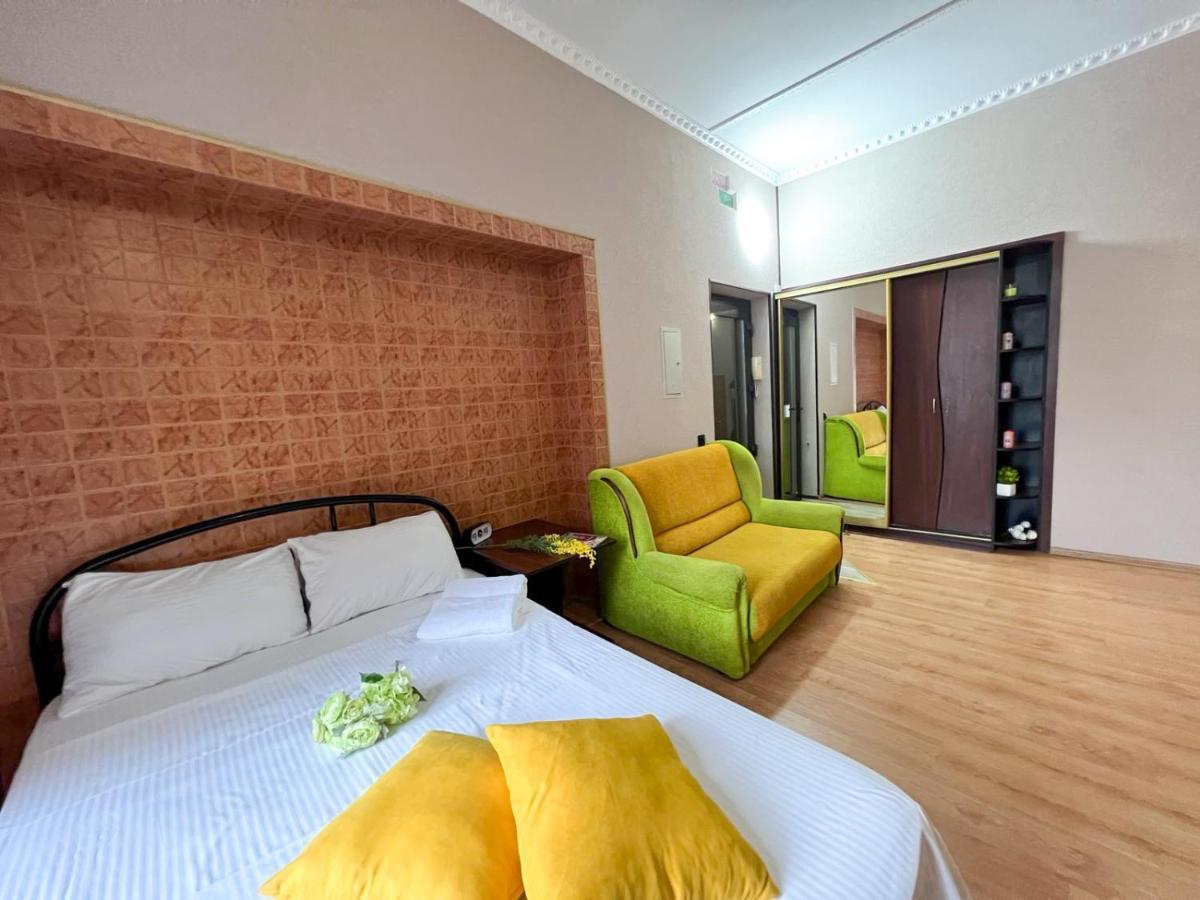 Apartment In The Historic Center Kiev Bagian luar foto