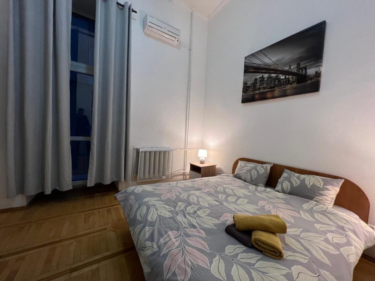 Apartment In The Historic Center Kiev Bagian luar foto